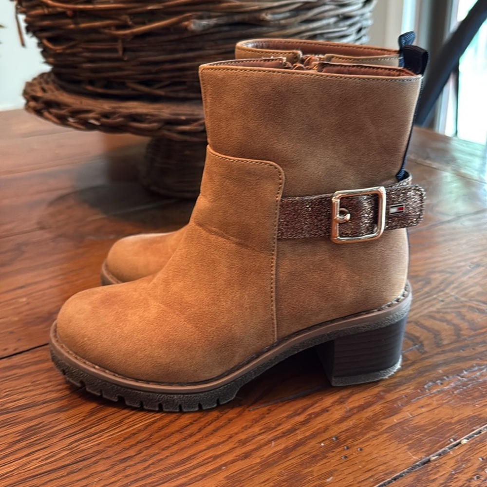 Tommy Hilfiger Brown Ankle Boots child size 11